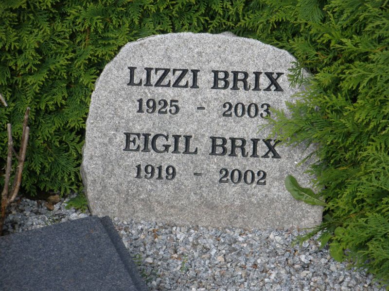Lizzi  Brix .JPG